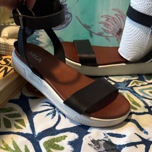 MIA Black and Brown Women's Sandals